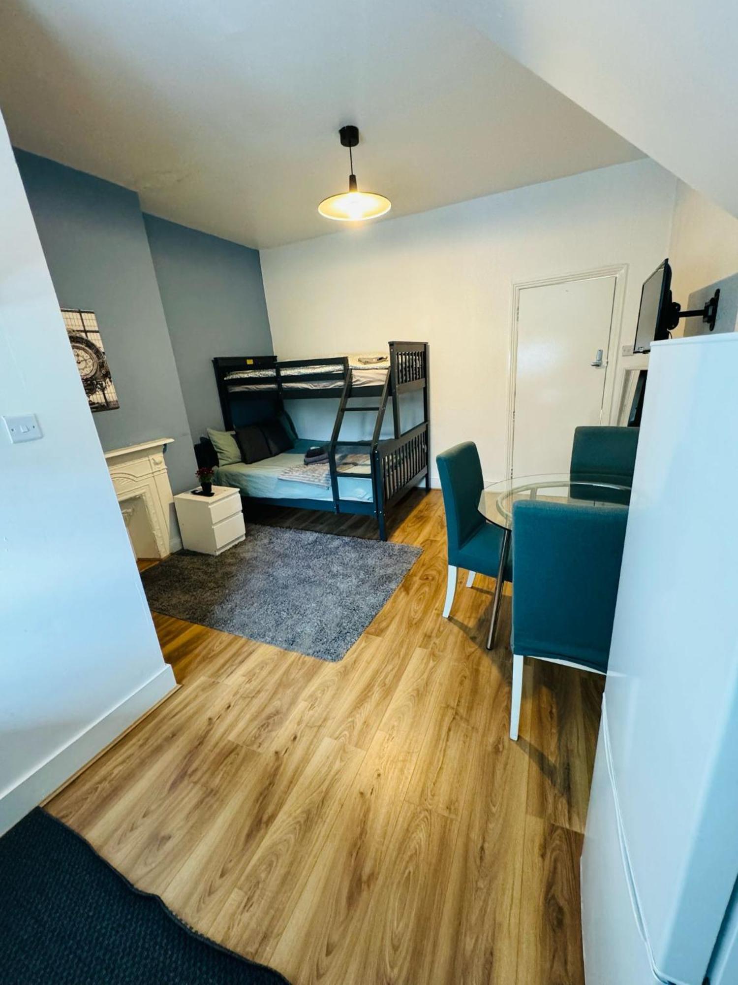 London Guest Studios 8 外观 照片